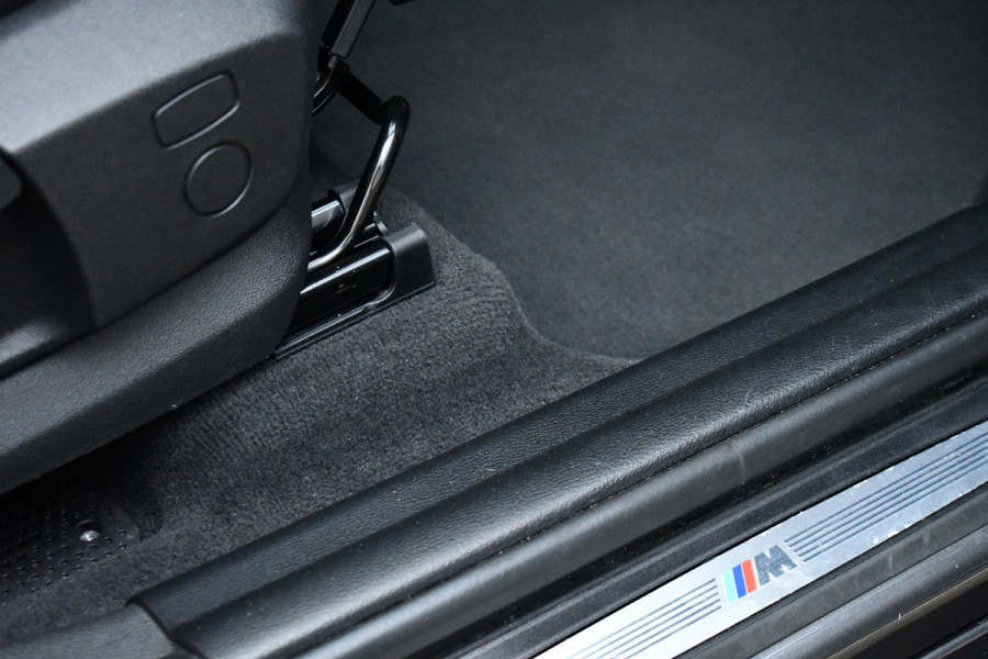 BMW X1 xDrive25e M-Sport Pano ACC HUD Camera Dr-Ast-Plus