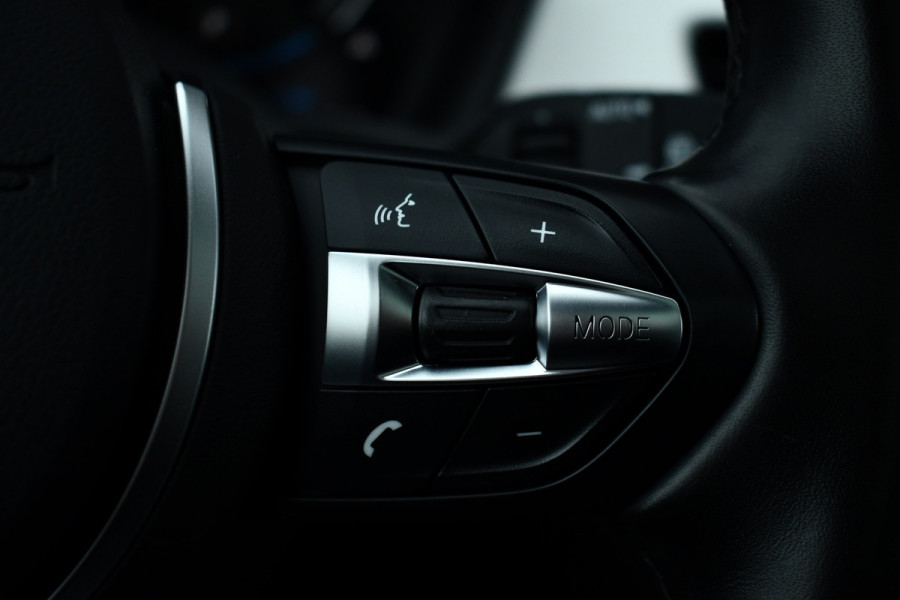 BMW X1 xDrive25e M-Sport Pano ACC HUD Camera Dr-Ast-Plus