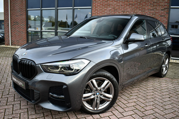 BMW X1 xDrive25e M-Sport Pano ACC HUD Camera Dr-Ast-Plus