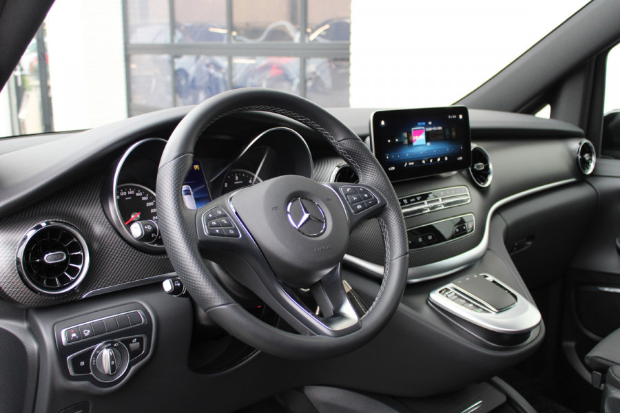 Mercedes-Benz V-Klasse 300d / DC / AMG / Panorama / 4.000km!! / 2x Elec Schuifdeur / Burmester / 360 Camera / Vol Opties / NIEUWSTAAT