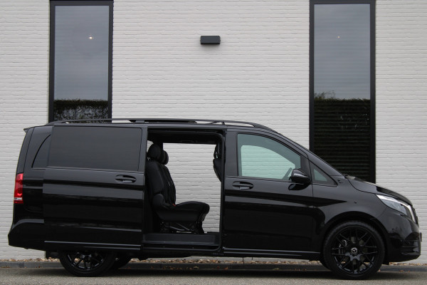 Mercedes-Benz V-Klasse 300d / DC / AMG / Panorama / 4.000km!! / 2x Elec Schuifdeur / Burmester / 360 Camera / Vol Opties / NIEUWSTAAT