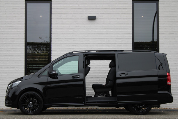 Mercedes-Benz V-Klasse 300d / DC / AMG / Panorama / 4.000km!! / 2x Elec Schuifdeur / Burmester / 360 Camera / Vol Opties / NIEUWSTAAT