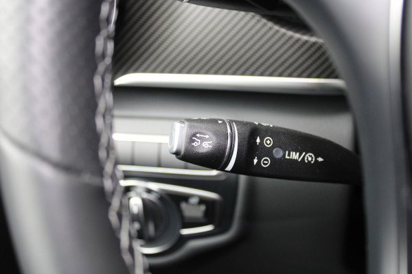 Mercedes-Benz V-Klasse 300d / DC / AMG / Panorama / 4.000km!! / 2x Elec Schuifdeur / Burmester / 360 Camera / Vol Opties / NIEUWSTAAT
