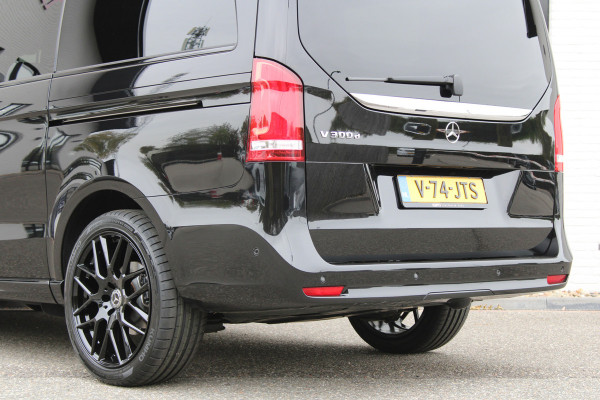 Mercedes-Benz V-Klasse 300d / DC / AMG / Panorama / 4.000km!! / 2x Elec Schuifdeur / Burmester / 360 Camera / Vol Opties / NIEUWSTAAT