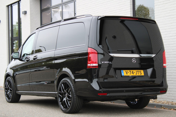 Mercedes-Benz V-Klasse 300d / DC / AMG / Panorama / 4.000km!! / 2x Elec Schuifdeur / Burmester / 360 Camera / Vol Opties / NIEUWSTAAT