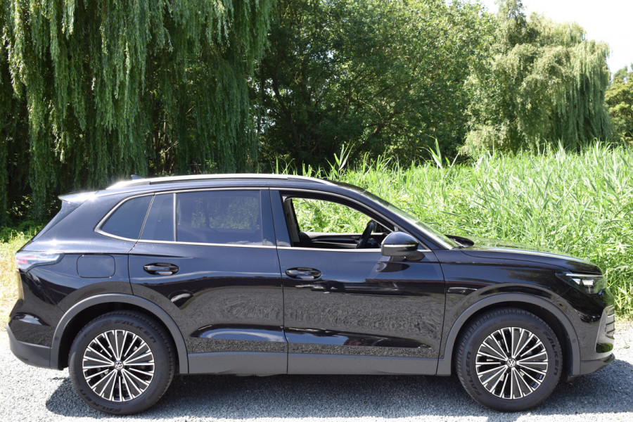 Volkswagen Tiguan 1.5 eTSI LIFE IQ-LIGHT/NAVI/TREKHAAK***