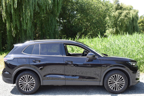 Volkswagen Tiguan 1.5 eTSI LIFE IQ-LIGHT/NAVI/TREKHAAK***