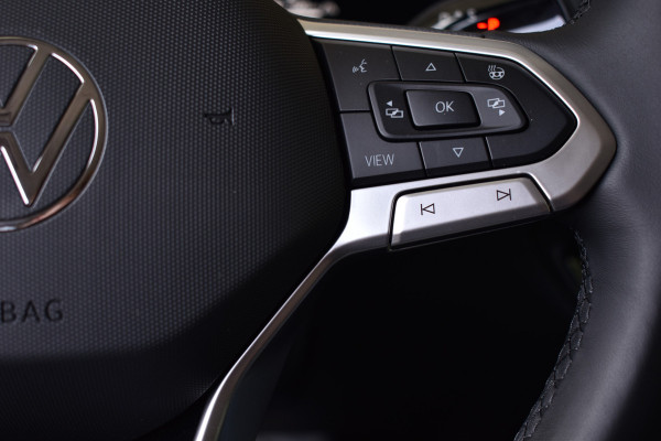 Volkswagen Tiguan 1.5 eTSI LIFE IQ-LIGHT/NAVI/TREKHAAK***
