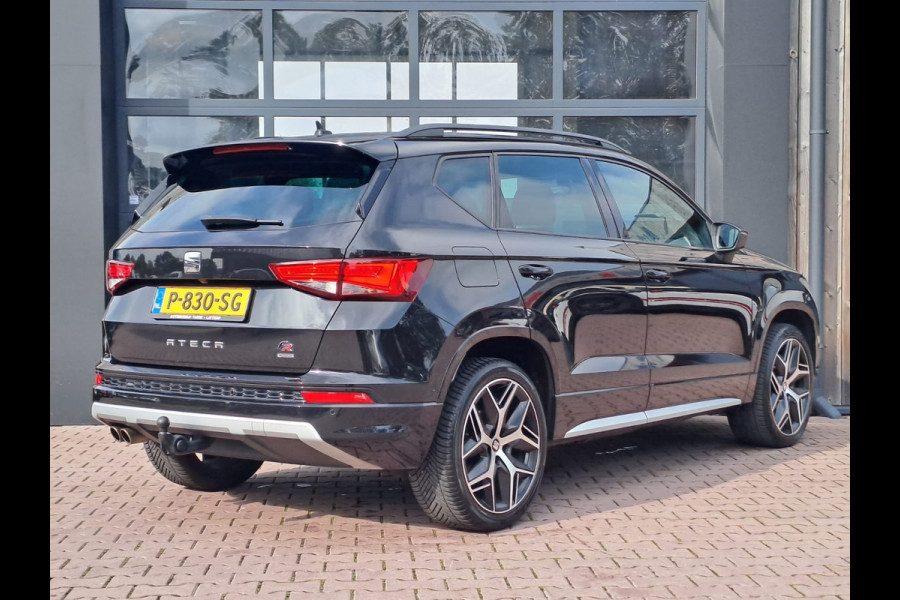 Seat Ateca 2.0 EcoTSI FR 4DRIVE | Automaat | LED | Trekhaak | Stoelverwarming | Park Assist | Elek. klep | All-season |