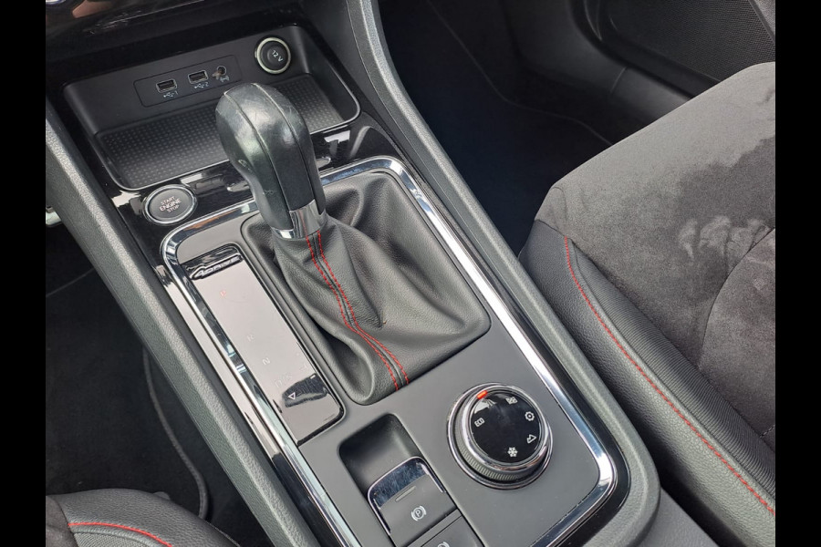 Seat Ateca 2.0 EcoTSI FR 4DRIVE | Automaat | LED | Trekhaak | Stoelverwarming | Park Assist | Elek. klep | All-season |