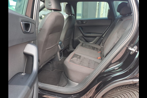 Seat Ateca 2.0 EcoTSI FR 4DRIVE | Automaat | LED | Trekhaak | Stoelverwarming | Park Assist | Elek. klep | All-season |