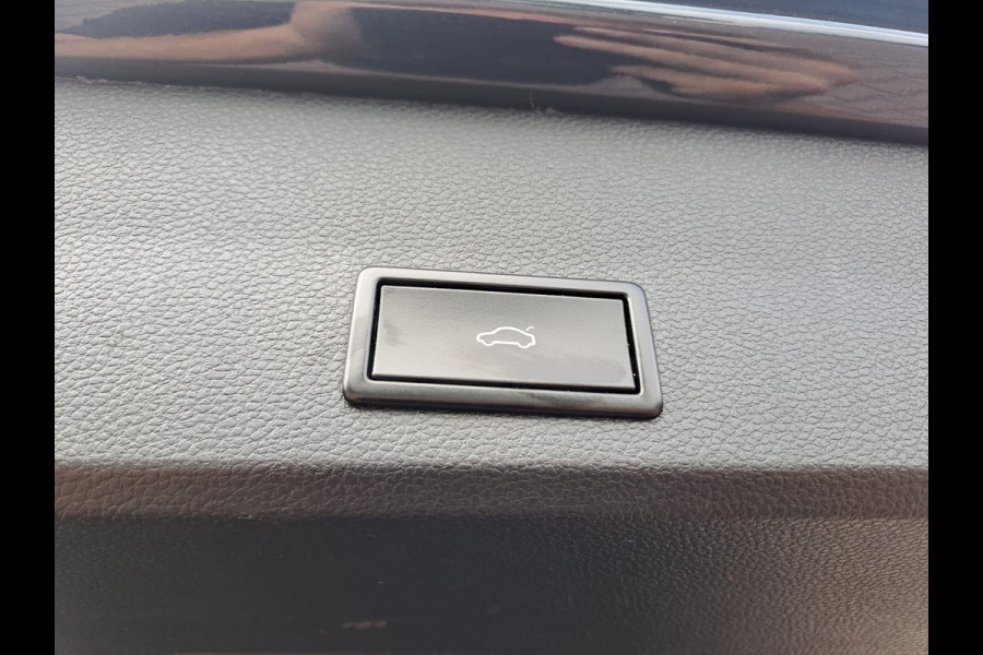 Seat Ateca 2.0 EcoTSI FR 4DRIVE | Automaat | LED | Trekhaak | Stoelverwarming | Park Assist | Elek. klep | All-season |