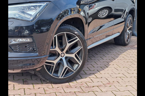 Seat Ateca 2.0 EcoTSI FR 4DRIVE | Automaat | LED | Trekhaak | Stoelverwarming | Park Assist | Elek. klep | All-season |