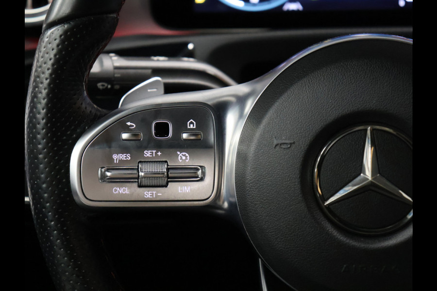 Mercedes-Benz A-Klasse 200 AMG Sport [SFEER, SCHUIFKANTELDAK, CAMERA, PDC 360, MEMORY SEATS, STOELVERWARMING, CRUISE CONTROL, FLIPPERS, NAVIGATIE, NIEUWSTAAT]