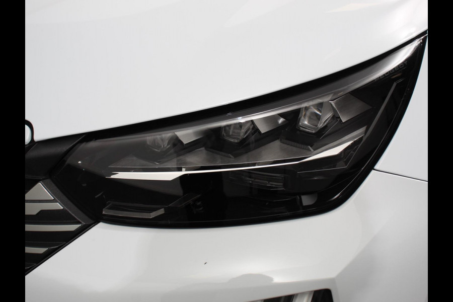 Peugeot 2008 1.2 PureTech 130pk Automaat Allure | Navigatie | Climate Control | Camera 360 | Dab | Led | Lichtmetalen Velgen | Parkeer sensoren | Cruise Control Adaptive | Stoelverwarming