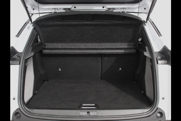 Peugeot 2008 1.2 PureTech 130pk Automaat Allure | Navigatie | Climate Control | Camera 360 | Dab | Led | Lichtmetalen Velgen | Parkeer sensoren | Cruise Control Adaptive | Stoelverwarming
