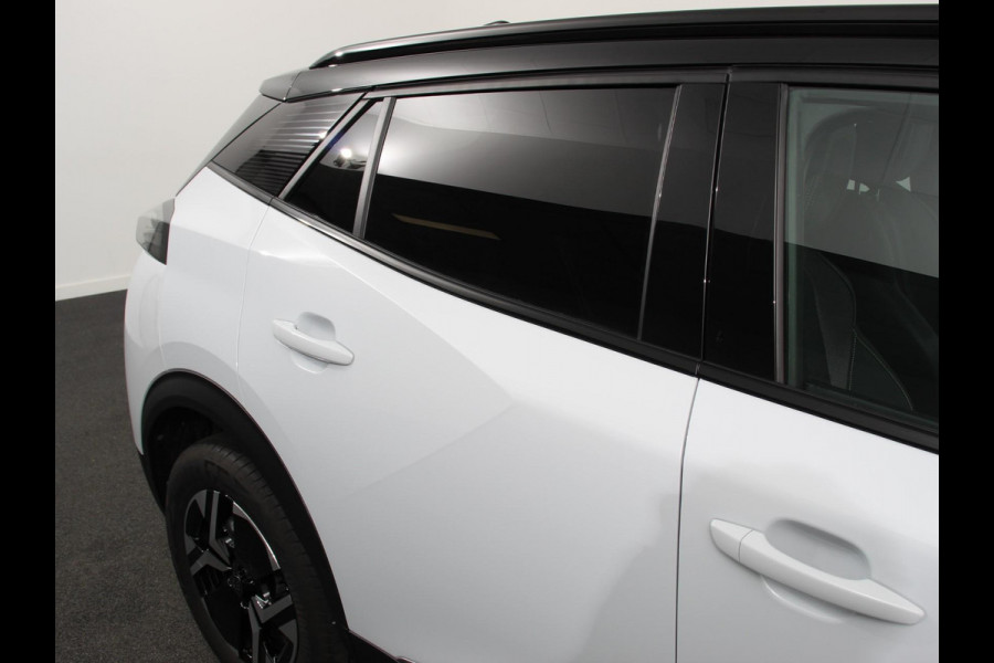 Peugeot 2008 1.2 PureTech 130pk Automaat Allure | Navigatie | Climate Control | Camera 360 | Dab | Led | Lichtmetalen Velgen | Parkeer sensoren | Cruise Control Adaptive | Stoelverwarming