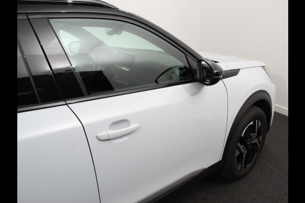 Peugeot 2008 1.2 PureTech 130pk Automaat Allure | Navigatie | Climate Control | Camera 360 | Dab | Led | Lichtmetalen Velgen | Parkeer sensoren | Cruise Control Adaptive | Stoelverwarming