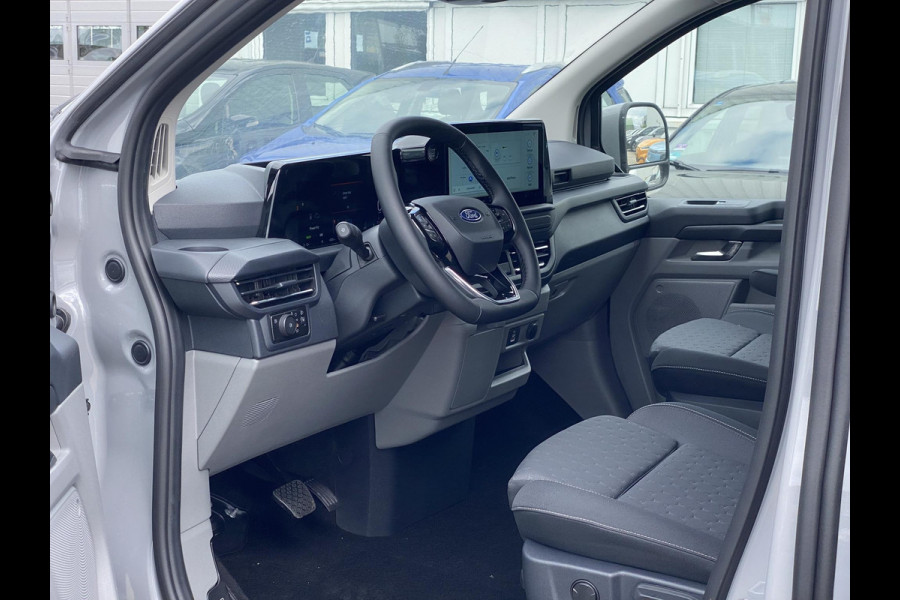 Ford Transit Custom 320 2.5 PHEV L2H1 Limited DC 233pk | Zuid | Dubbele Cabine | Dubbele zijschuifdeur | 12-weg verstel- en verwarmbare AGR Stoelen | Inklapbare trekhaak | 17 inch lichtmetalen velgen | Driver Assistance Pack Premium  | Verwarmbaar stuurwiel | Bekleding zijwand en achterdeuren (volledig)  | PRIJS EX. BTW INCL. BPM