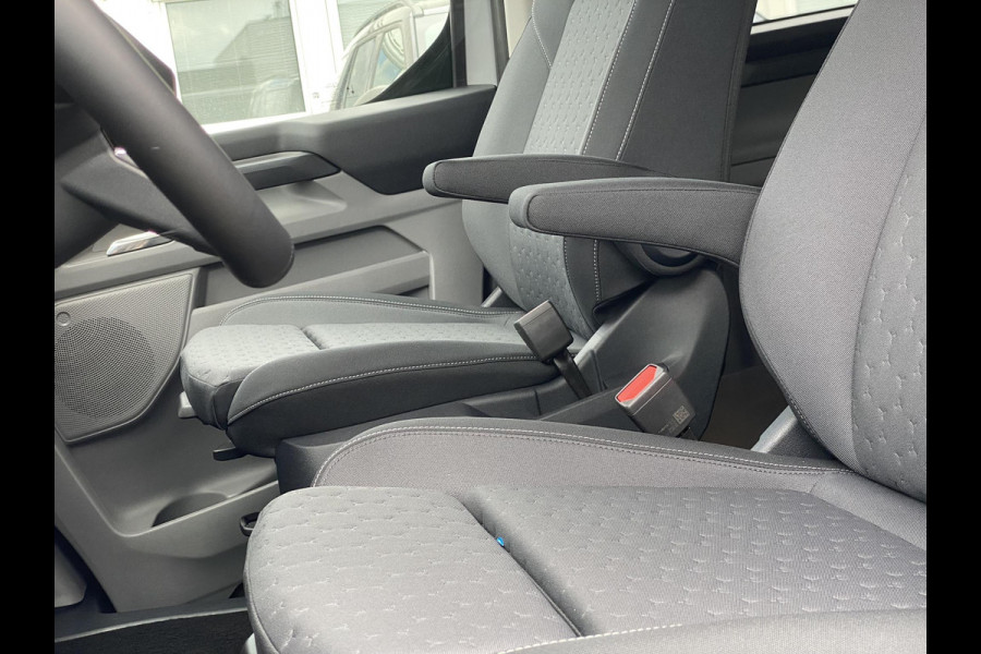 Ford Transit Custom 320 2.5 PHEV L2H1 Limited DC 233pk | Zuid | Dubbele Cabine | Dubbele zijschuifdeur | 12-weg verstel- en verwarmbare AGR Stoelen | Inklapbare trekhaak | 17 inch lichtmetalen velgen | Driver Assistance Pack Premium  | Verwarmbaar stuurwiel | Bekleding zijwand en achterdeuren (volledig)  | PRIJS EX. BTW INCL. BPM