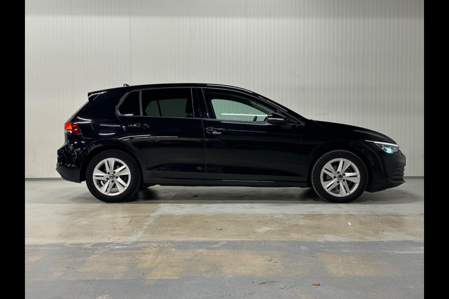 Volkswagen Golf 1.5 eTSI Business | CAMERA | LED | CARPLAY | ACC | MILD HYBRIDE