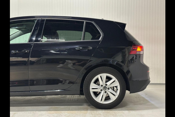 Volkswagen Golf 1.5 eTSI Business | CAMERA | LED | CARPLAY | ACC | MILD HYBRIDE