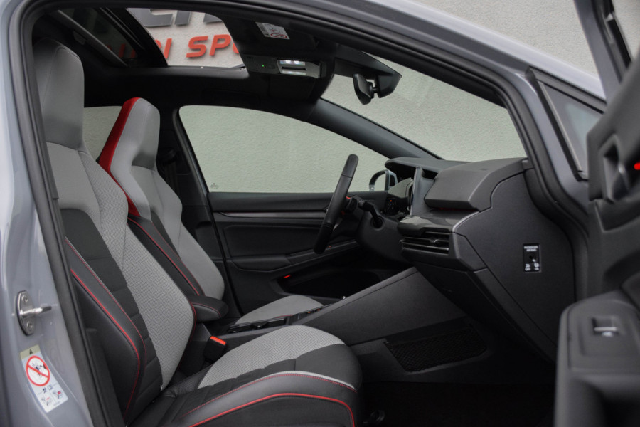 Volkswagen Golf 2.0 TSI GTI Clubsport Special / Nürburgring Mode/ Head-Up Display/ Virtual Cockpit/ Panoramadak/ 221kW (301PK)