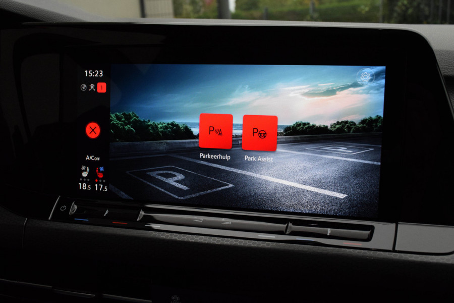 Volkswagen Golf 2.0 TSI GTI Clubsport Special / Nürburgring Mode/ Head-Up Display/ Virtual Cockpit/ Panoramadak/ 221kW (301PK)