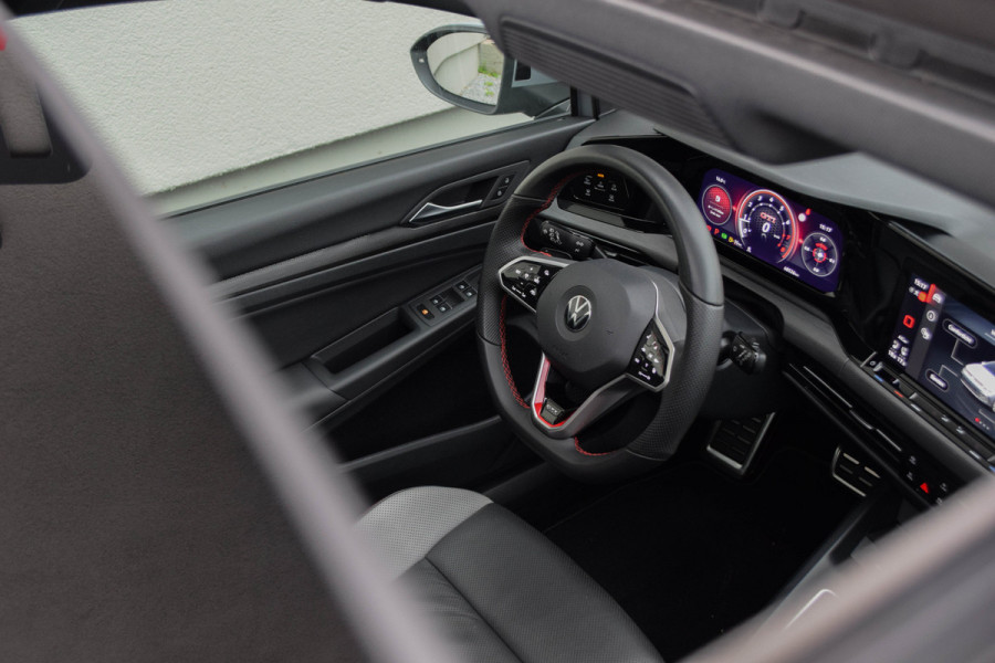 Volkswagen Golf 2.0 TSI GTI Clubsport Special / Nürburgring Mode/ Head-Up Display/ Virtual Cockpit/ Panoramadak/ 221kW (301PK)
