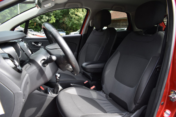 Renault Captur 1.2 TCe 120PK DYNAMIQUE TREKHAAK/NAVI/CAMERA