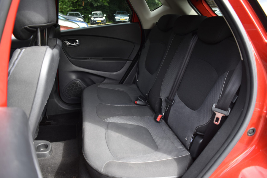 Renault Captur 1.2 TCe 120PK DYNAMIQUE TREKHAAK/NAVI/CAMERA