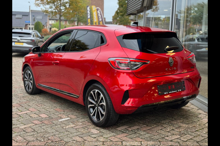 Renault Clio 1.6 E-Tech Full Hybrid 145 techno Groot navi / 360 Camera / Vert. cockpit / Clima / LM velgen