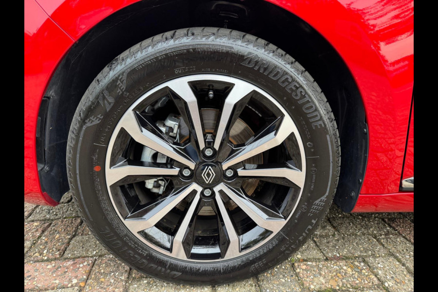 Renault Clio 1.6 E-Tech Full Hybrid 145 techno Groot navi / 360 Camera / Vert. cockpit / Clima / LM velgen