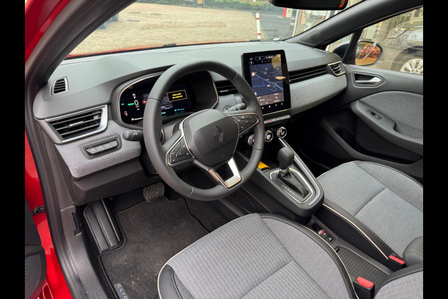 Renault Clio 1.6 E-Tech Full Hybrid 145 techno Groot navi / 360 Camera / Vert. cockpit / Clima / LM velgen