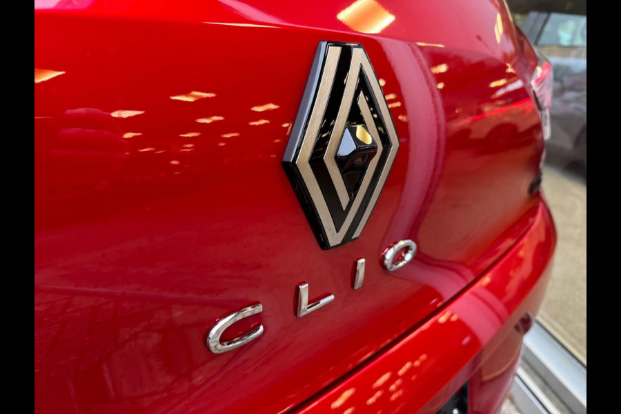 Renault Clio 1.6 E-Tech Full Hybrid 145 techno Groot navi / 360 Camera / Vert. cockpit / Clima / LM velgen