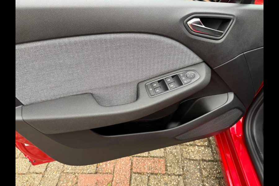 Renault Clio 1.6 E-Tech Full Hybrid 145 techno Groot navi / 360 Camera / Vert. cockpit / Clima / LM velgen