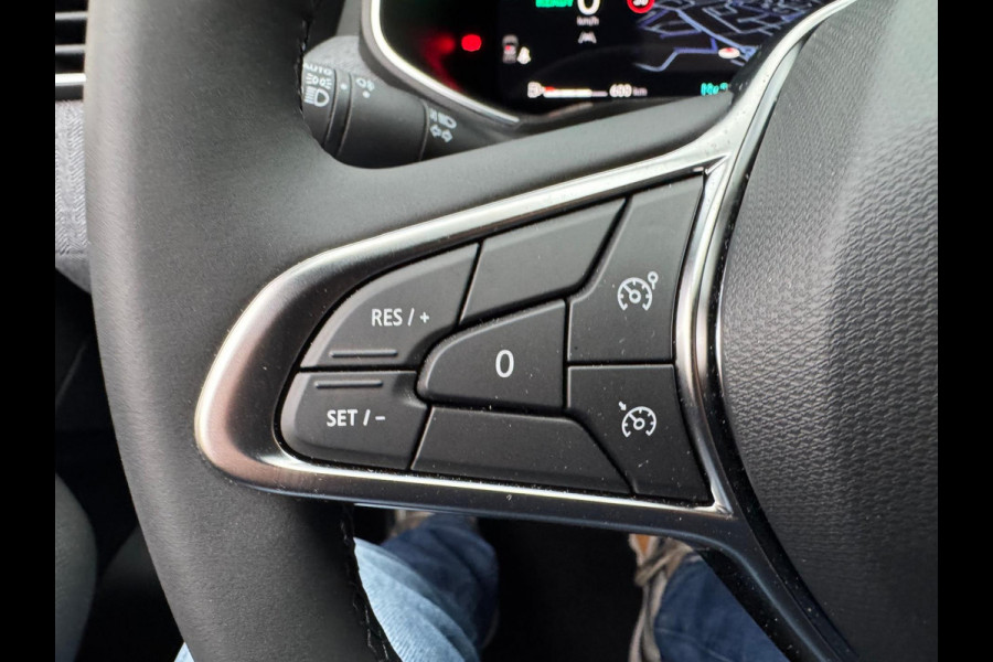 Renault Clio 1.6 E-Tech Full Hybrid 145 techno Groot navi / 360 Camera / Vert. cockpit / Clima / LM velgen