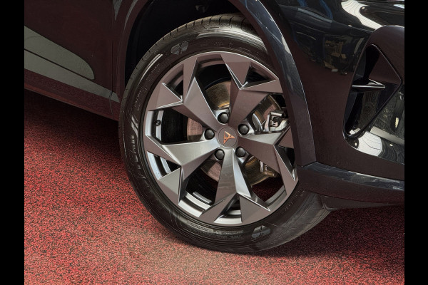 CUPRA Formentor 1.5 TSI 150PK CAMERA ELEK.TREKHAAK  STOEL/STUUR ELEK.KLEP VERW. LED LEER CARPLAY ZWARTE.HEMEL 10/2024