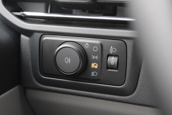 Ford Transit Custom 320 2.0 TDCI L2H1 Limited | Trekhaak | Cruise Control | Climate Control | Stoelverwarming | Navigatie |