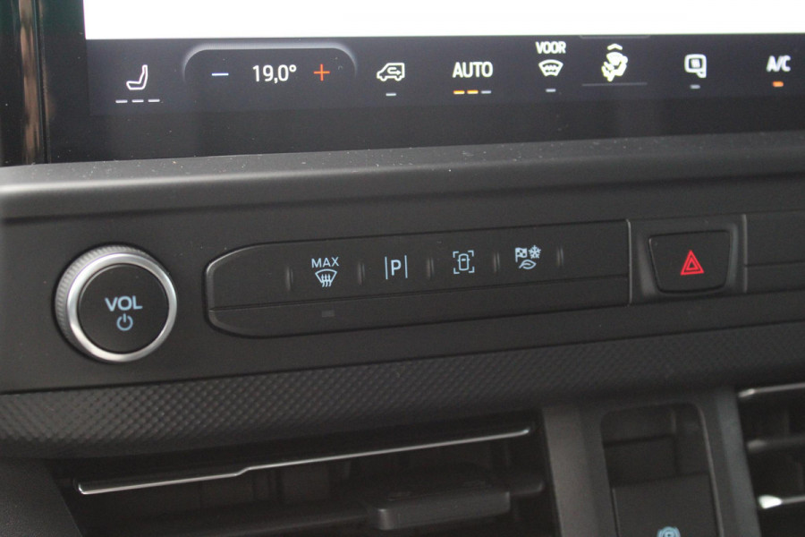 Ford Transit Custom 320 2.0 TDCI L2H1 Limited | Trekhaak | Cruise Control | Climate Control | Stoelverwarming | Navigatie |