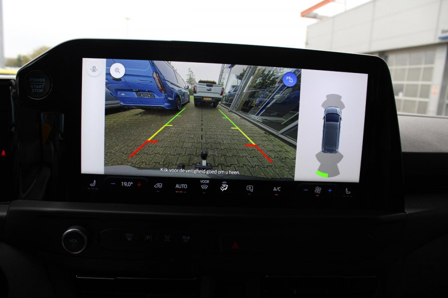Ford Transit Custom 320 2.0 TDCI L2H1 Limited | Trekhaak | Cruise Control | Climate Control | Stoelverwarming | Navigatie |
