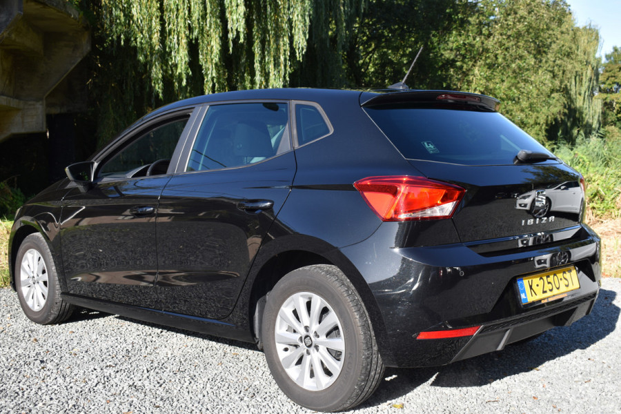 Seat Ibiza TSI 95PK STYLE BUSINESS INTENSE CAMERA/NAVI/CARPLAY***