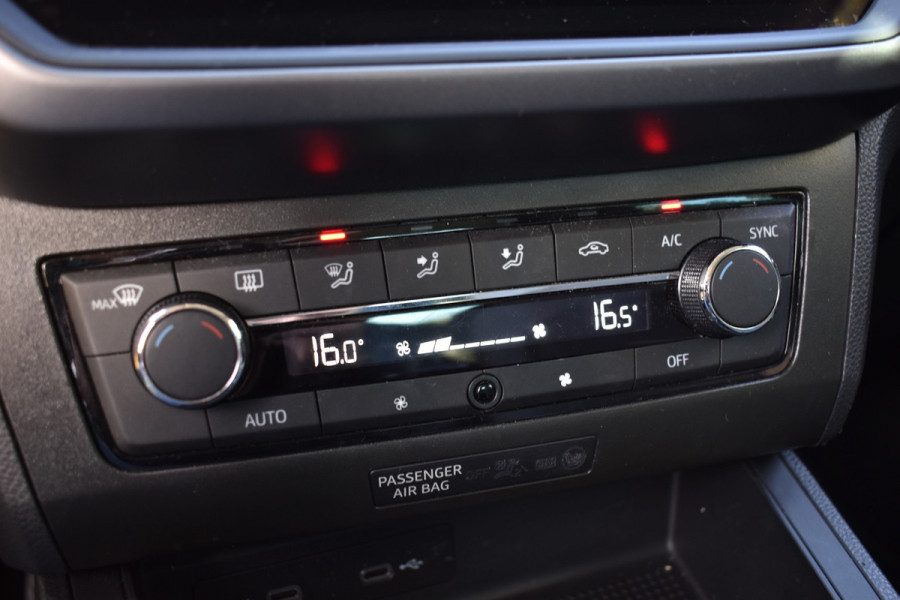 Seat Ibiza TSI 95PK STYLE BUSINESS INTENSE CAMERA/NAVI/CARPLAY***