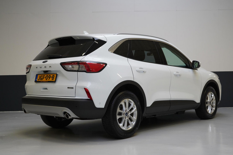 Ford Kuga 2.5 PHEV Titanium | Adapt. Cruise | Voorruitverwarming | Privacy Glass | Navigatie | Climate airco