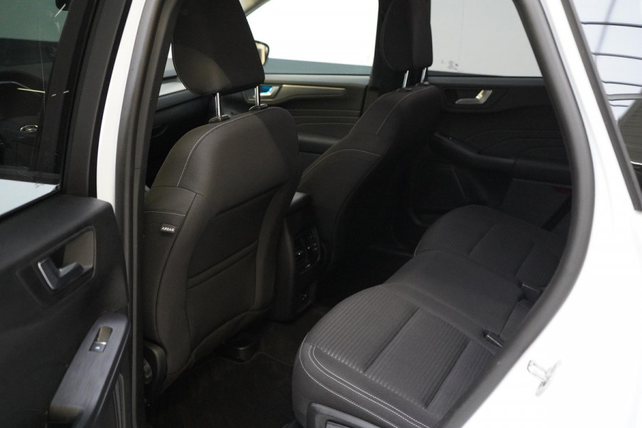 Ford Kuga 2.5 PHEV Titanium | Adapt. Cruise | Voorruitverwarming | Privacy Glass | Navigatie | Climate airco