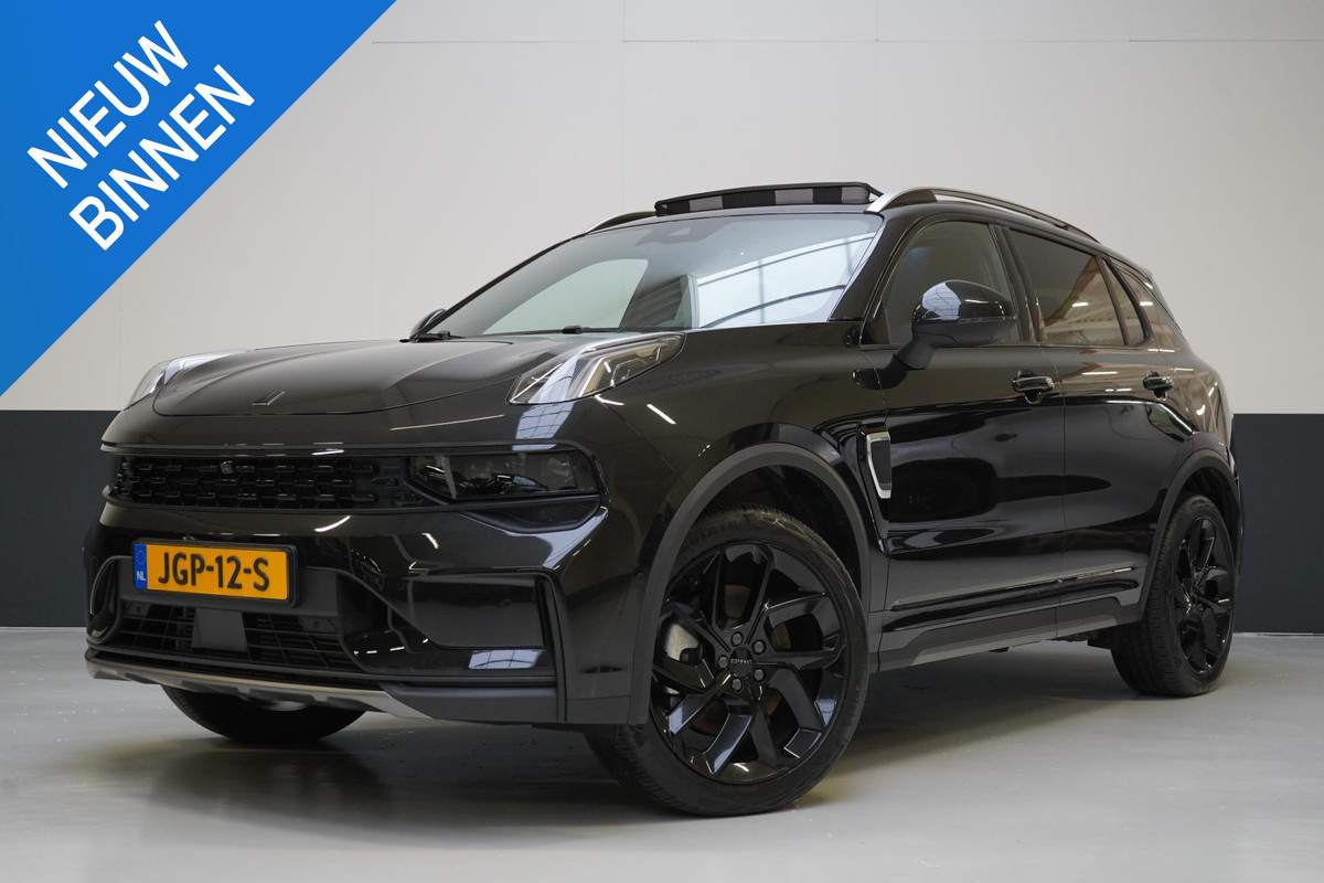 Lynk & Co 01 1.5 | Zwart optiek | Panoramadak | Navigatie | Memory | Apple CarPlay