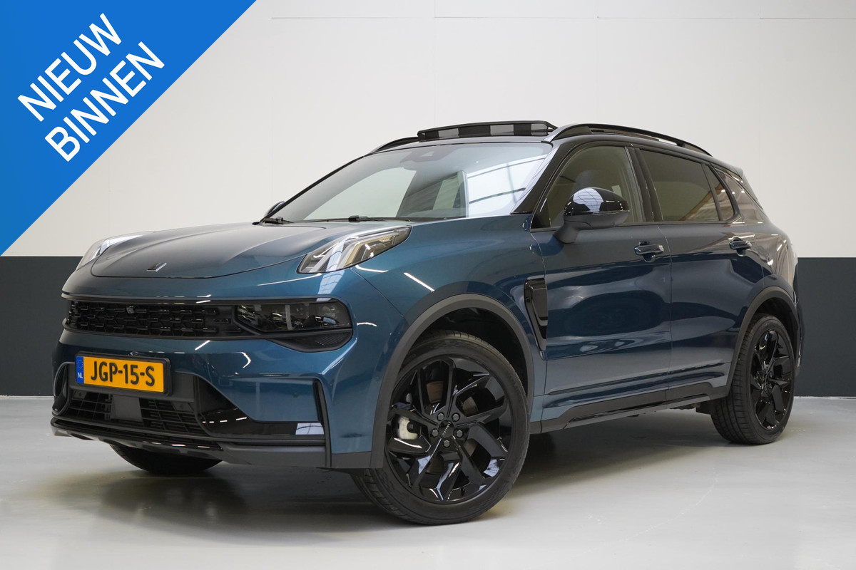 Lynk & Co 01 1.5 | Zwart optiek | Panoramadak | Navigatie | Memory | Apple CarPlay Lynk & Co 01 1.5 | Zwart optiek | Panoramadak | Navigatie | Memory | Apple CarPlay