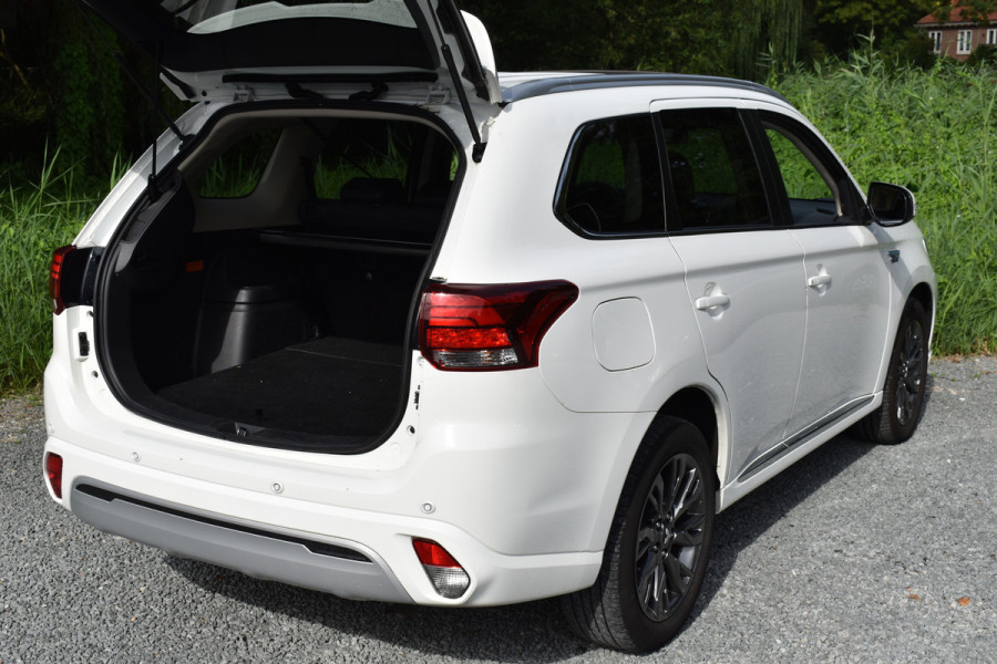 Mitsubishi Outlander 2.4 PHEV INTENSE+ CAMERA/LEDER/SCHUIFDAK***