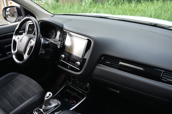 Mitsubishi Outlander 2.4 PHEV INTENSE+ CAMERA/LEDER/SCHUIFDAK***