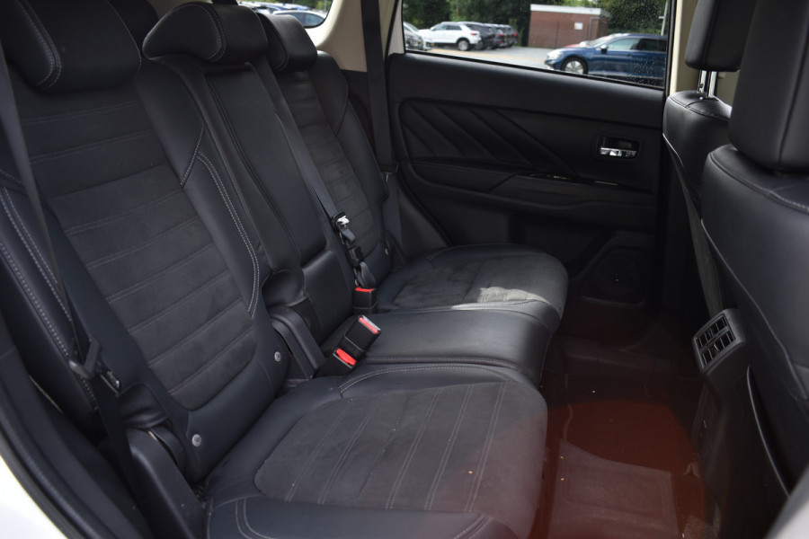 Mitsubishi Outlander 2.4 PHEV INTENSE+ CAMERA/LEDER/SCHUIFDAK***